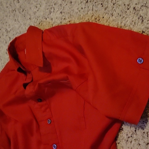 Southwest airlines uniform 2 uniform shirts - Picture 4 of 4